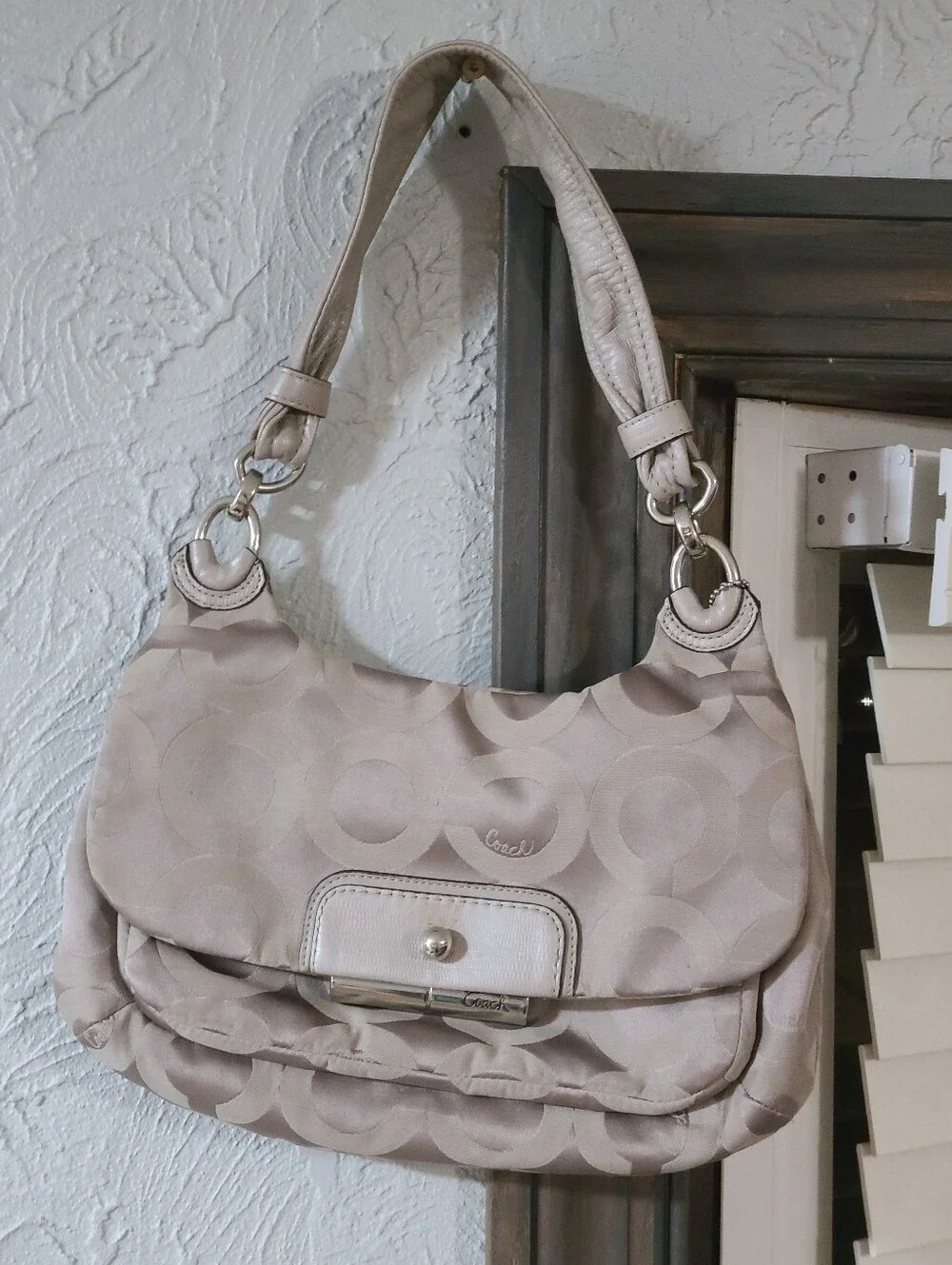 Coach Y2K Vintage Light Beige Signature jacquard op-art sateen Shoulder Bag